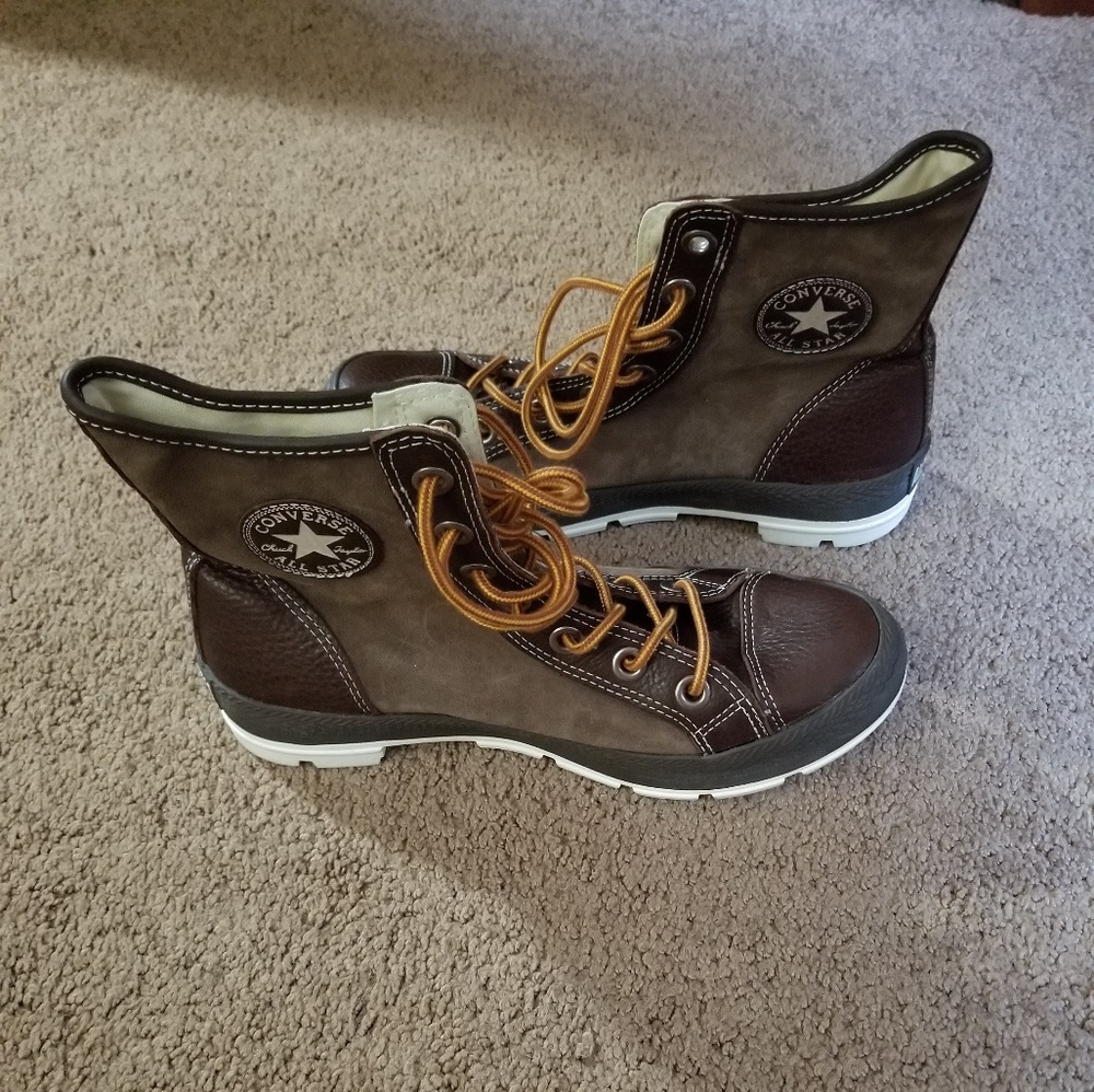 NWOT Converse